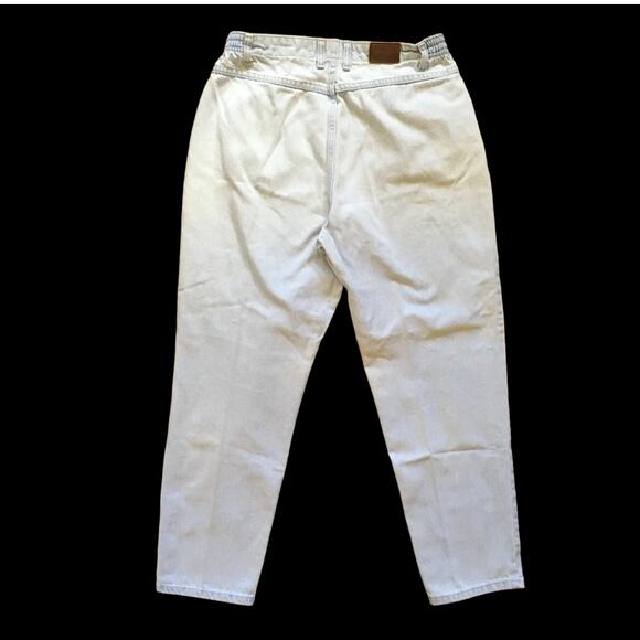 VTG 90s LEE High Rise Tapered Leg Jeans in Extra light wash SZ 12 SHORT - Picture 5 of 9